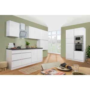 Moderne, grifflos weiße Respekta Premium Küchenzeile (435 cm) mit E-Geräten.