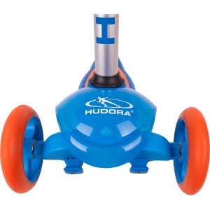 Detailansicht des blauen Hudora Flitzkids 2.0 Skate mit orangefarbenen Rädern.