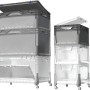 Eurobox-System: Transparente Aufbewahrungsbox mit seitlicher Klappe, gestapelt auf Rollen.