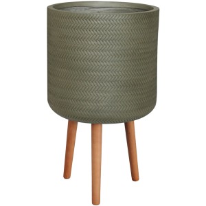 Runder, grüner Übertopf aus Fibre-Clay mit Zopfmuster auf Holzbeinen, Ø 30 cm.