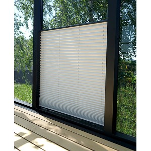 SunElements Plissee, hellgrauer Stoff zur Wandmontage im SunGarden Gewächshaus.