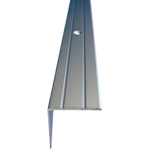 Silbernes Treppenwinkelprofil, 25x20 mm, für Laminat & Parkett, mit Rillen für sicheren Halt.