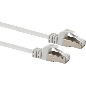 Weißes Schwaiger CAT-6-Netzwerkflachkabel (1,5 m) mit RJ45-Stecker für Netzwerkverbindungen.