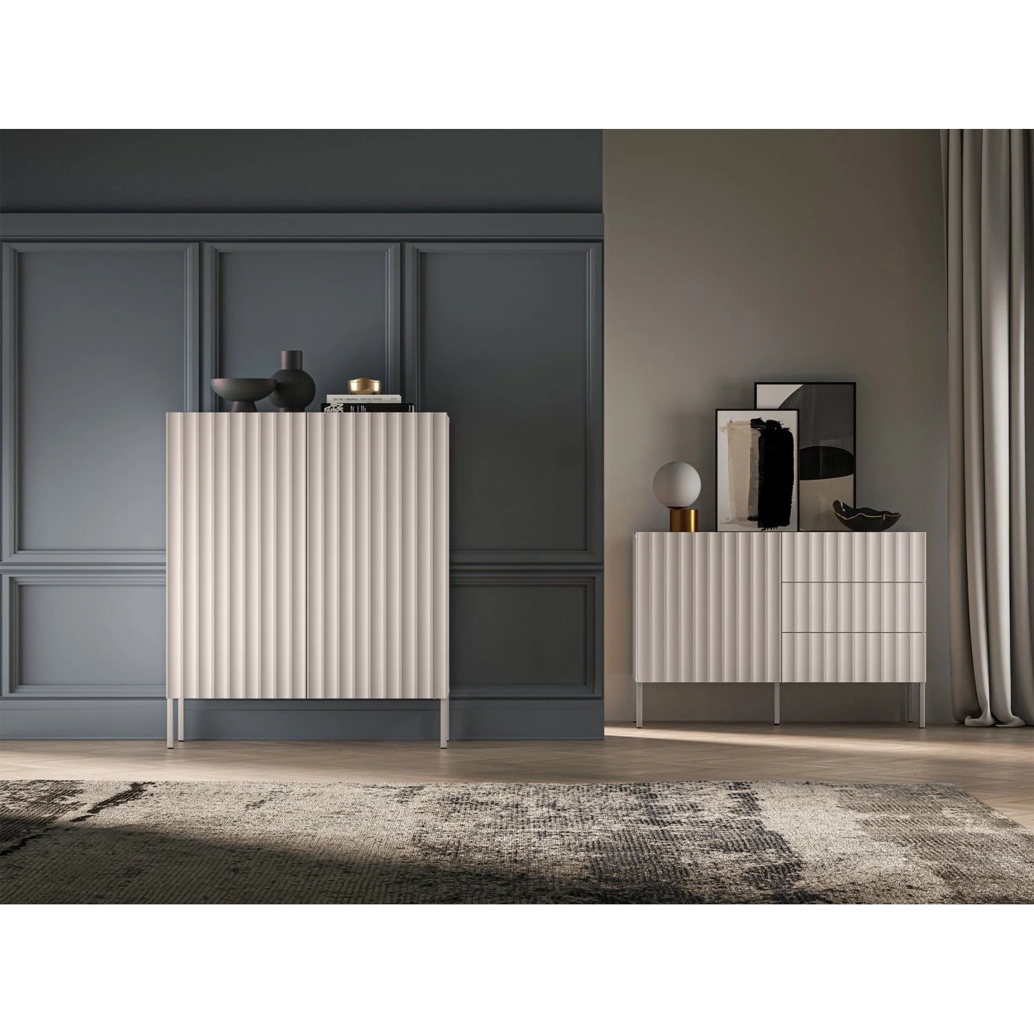 Modernes Selsey Highboard Derriva in Kaschmir, zweitürig mit markanten gerillten Fronten und schlanken Metallbeinen, bietet Stauraum.