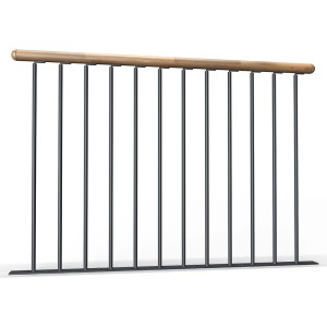 Dolle Brüstungsgeländer Winnipeg für Spindeltreppe, mit Eichehandlauf und Metallstäben.