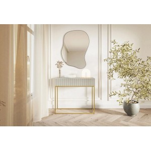 Selsey Veldio Konsolentisch 90 cm, greige mit Lamellenfront, goldene Beine, in hellem Wohnambiente.