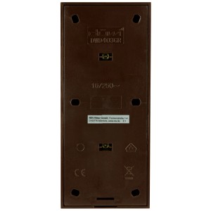 Rückseite der braunen REV Ritter 3-fach Aufputz-Steckdose PlanoLuxe mit Herstellerangaben.