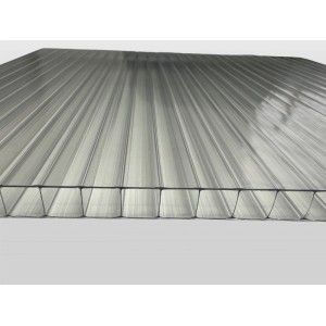 Transparente Hohlkammerplatte (200x105 cm, 10 mm) für Dach- und Fassadenverkleidung.