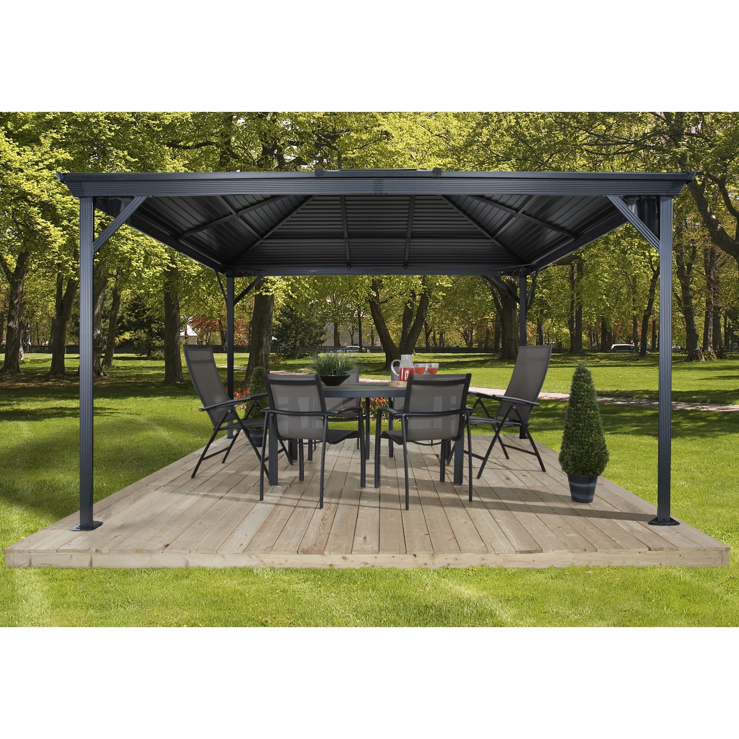 Anthrazitfarbener Sojag Pavillon Ventura mit Aluminiumrahmen und Stahldach im Garten.