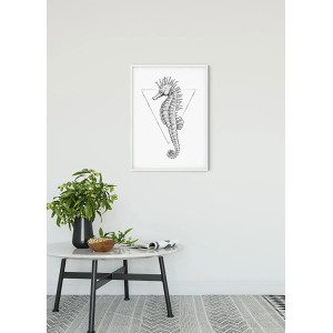 Komar Wandbild Sea Horse White, 50x70 cm, mit stilisierter Seehecht-Grafik.