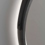 Detailansicht: Runder LED-Lichtspiegel Black Verano, Ø 55 cm, mit schwarzem Rahmen und indirekter Beleuchtung.