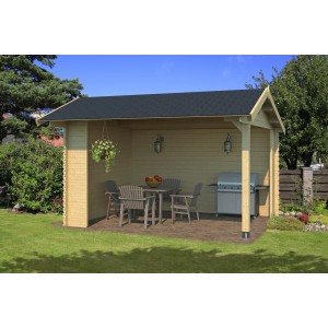 Holz-Gartenhaus Unterstand/Lounge Kirian 300 mit Grill und Sitzgruppe im Garten.