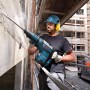 Bosch Professional GSH 7 VC Schlaghammer im Einsatz beim Stemmen von Beton.