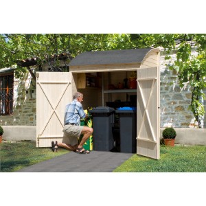 Offene Weka Fahrradgarage/Mehrzweckbox aus Holz mit Mülltonnen und einer Person davor.