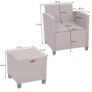 MCW Gartenmöbel: Sessel und Hocker aus grau-braunem Poly-Rattan mit Maßangaben.