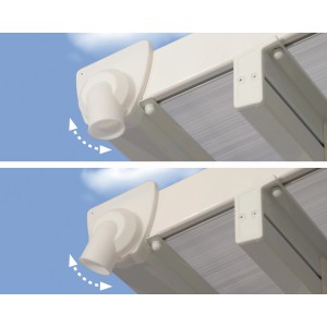 Detailaufnahme der weißen Palram Feria Terrassenüberdachung mit integrierter Regenrinne.