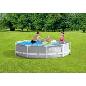 Intex Frame Pool Set Prism Rondo, Ø 305 cm, mit Familie im Garten.