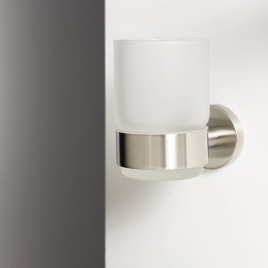 Tiger Boston Zahnputzbecher: Mattglas mit Edelstahl-Halterung zur Wandmontage.