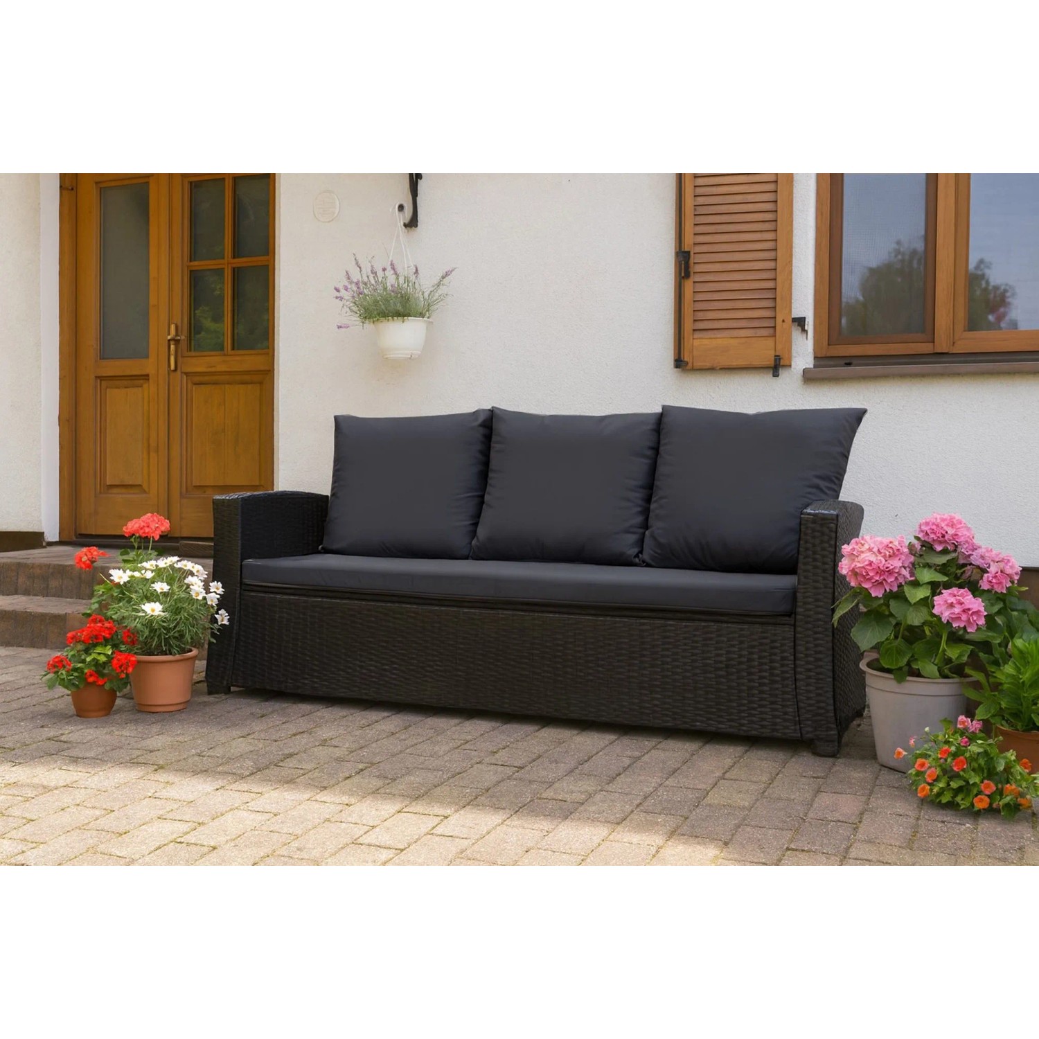 Schwarzes 3-Sitzer Gartensofa mit Kissen aus Polyrattan, Teil des Setgarden Mix-Techno Sortiments.