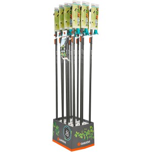 Gardena Combisystem Dachrinnenreiniger mit Teleskopstiel im Verkaufsständer.