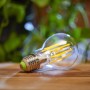Philips LED-Lampe E27, 7,3W, 1535lm, Glühlampenform, klar. Energieeffizientes Leuchtmittel.