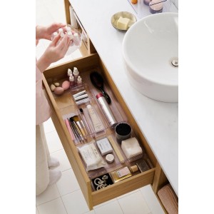 Transparenter SmartStore Compact Sort 20x10 Organizer in Schublade mit Kosmetikartikeln.