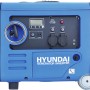 Blauer Hyundai Inverter-Generator HY4500SEi D mit Rädern und E-Start.
