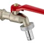 Kugelauslaufventil 21mm mit rotem Hebel und Schlauchverschraubung für Wasseranschluss.