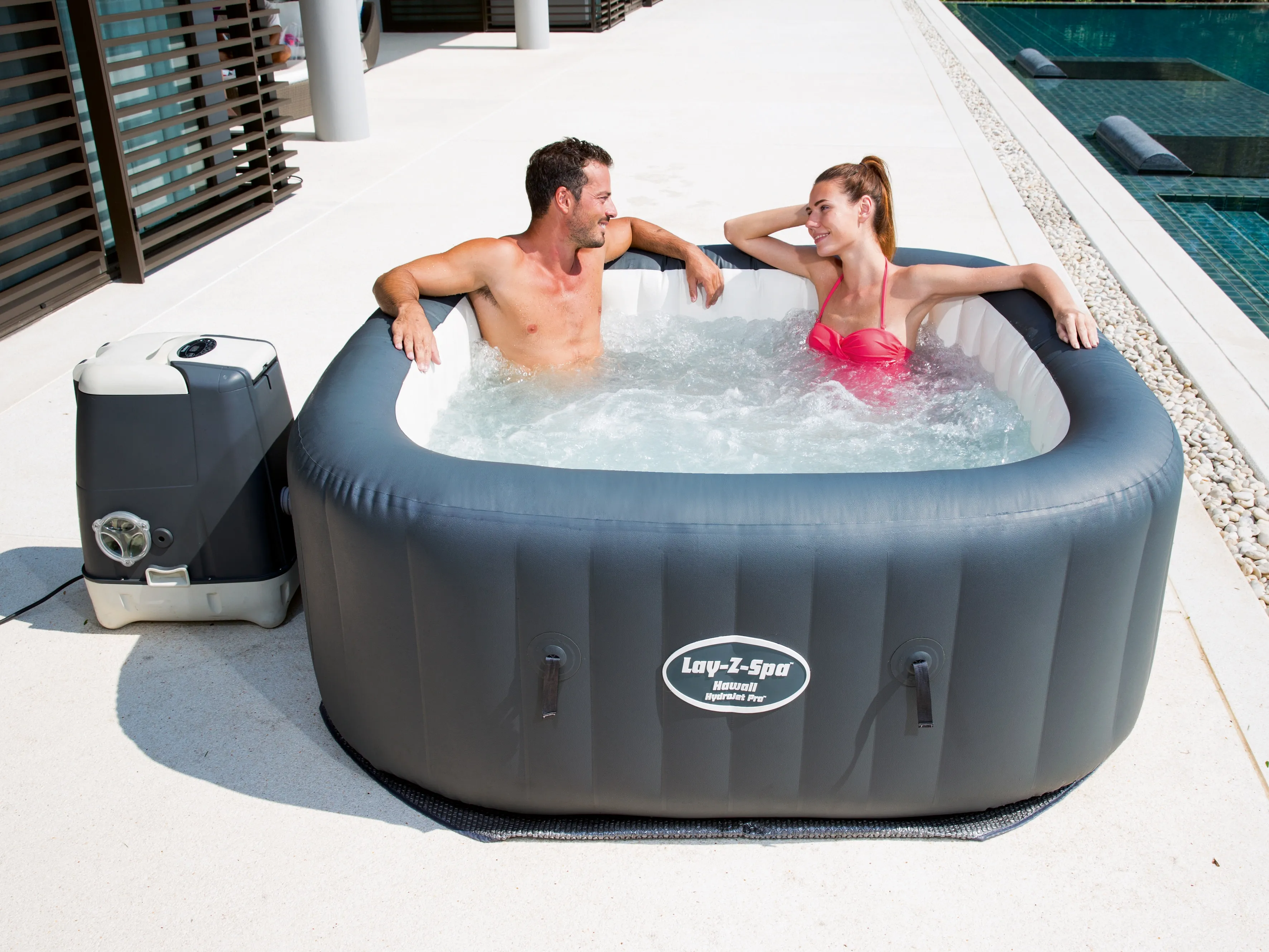 Надувной спа бассейн (джакузи) bestway lay-z-spa st. Джакузи bestway lay-z-spa. Интекс джакузи надувной. Большие бассейны с подогревом. Lazy spa bestway.