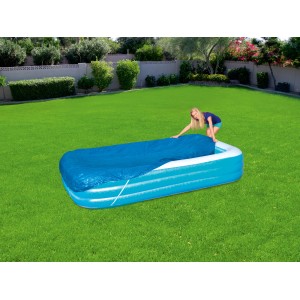 Blaues Bestway Flowclear Poolabdeckung PE auf Family Pool im Garten, 305x183 cm.