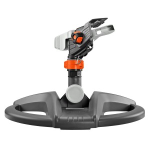 Gardena Premium Rasensprenger mit Schlitten für präzise Rasenbewässerung.