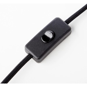 Detailaufnahme: Schnurzwischenschalter der Brilliant Tischleuchte Wiley.