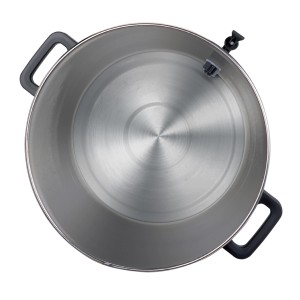 Innenansicht des Silva Homeline Heißgetränkeautomaten PK-HG 300 (30 l) aus Edelstahl.