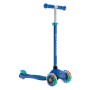 Dunkelblauer Globber Primo Lights Kindertretroller mit 3 Rädern, bunten LED-Leuchtrollen, höhenverstellbar.