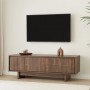 Braunes MCW TV-Rack O34 mit strukturierten Melamin-Fronten, Schubladen und Schrankfächern im Wohnzimmer.