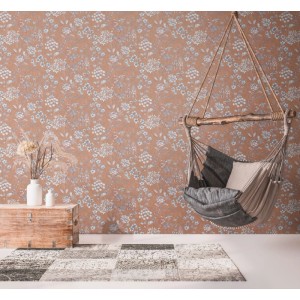 AS-Creation Vliestapete mit Blumenmuster in Orange/Braun, matte Oberfläche, leicht strukturiert.