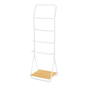 Weißer Wenko Handtuchhalter Verona mit 4 Stangen und Bambusablage.