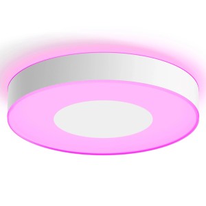 Weiße Philips Hue Infuse L Deckenleuchte mit farbiger Ambiente-Beleuchtung.