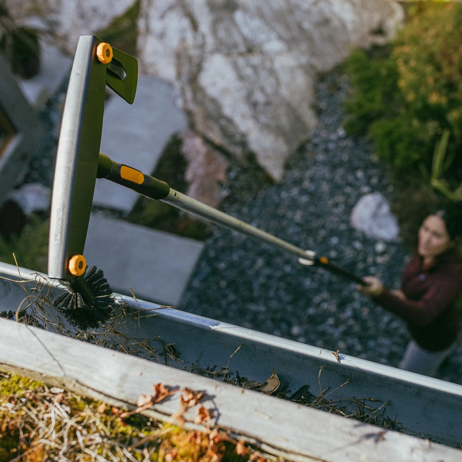 Fiskars Dachrinnenreiniger OneClick Orange-Schwarz_4