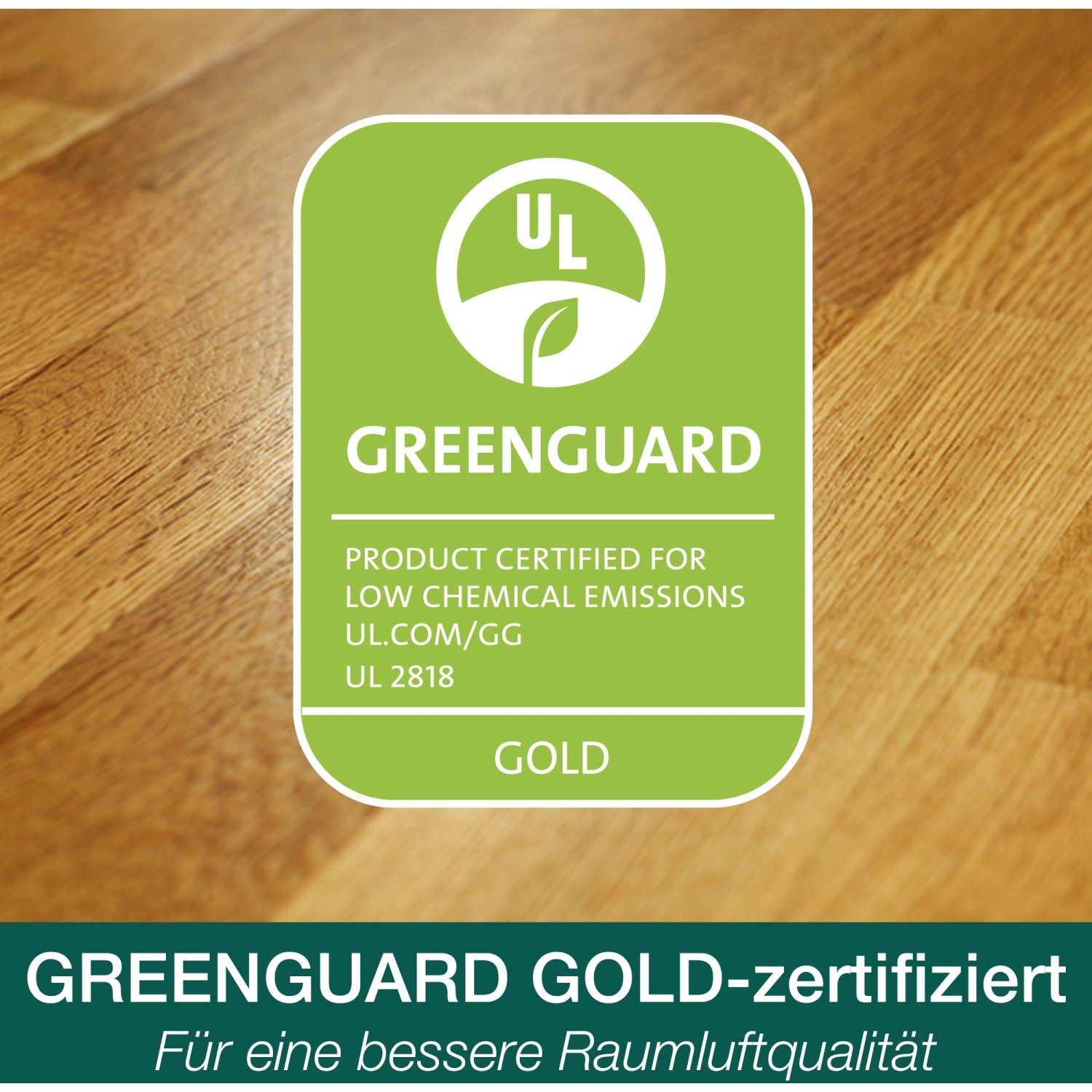 Bona Parkettlack: Greenguard Gold Zertifikat für geringe Emissionen auf Holzoberfläche.
