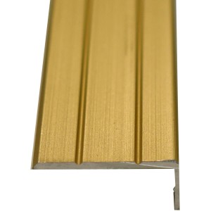Gelochtes Treppenwinkelprofil aus Messing, 25x10 mm, 2500 mm lang, für Laminat & Parkett.