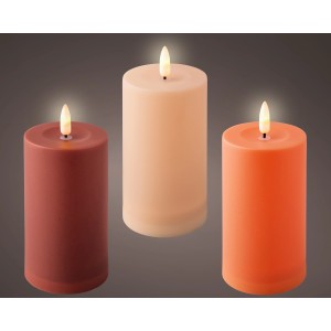 3 Solar-LED-Kerzen in Orange-Tönen, Ø 7,5 cm, für stimmungsvolle Gartendeko.