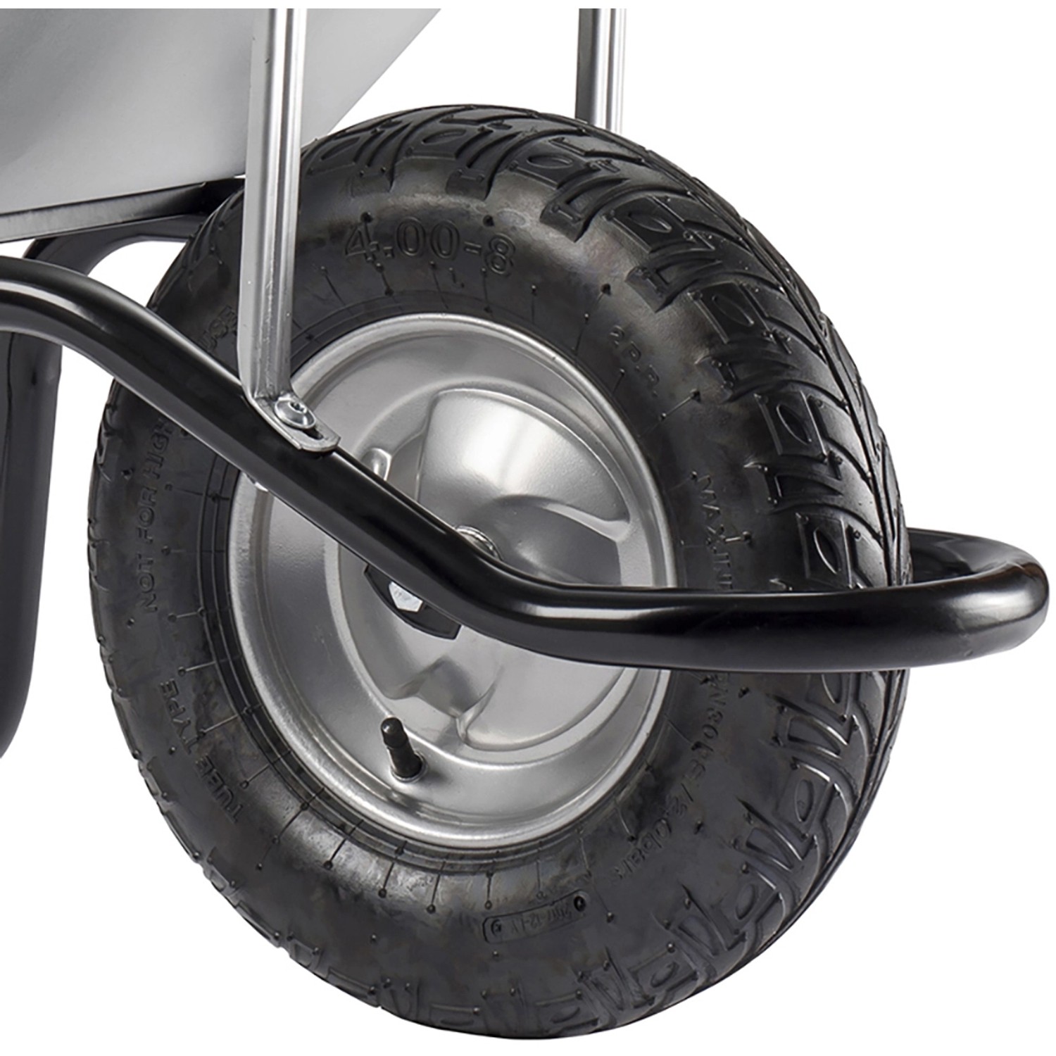 Detailaufnahme: Rad der Haemmerlin Einrad-Schubkarre, verzinkte Mulde. Ideal für Bau & Garten.