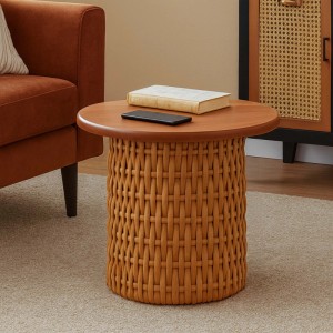 Runder Beistelltisch aus Mahagoni mit Rattan-Fuß, Ø44cm. Wohnzimmertisch mit Ablage.