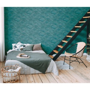 Schlafzimmer mit AS-Creation Vliestapete Abstrakt Muster in Petrol/Silber an der Wand.