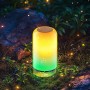 Govee RGBICWW LED-Tischlampe H6022, Design-Tischleuchte mit Farbwechsel im Garten.