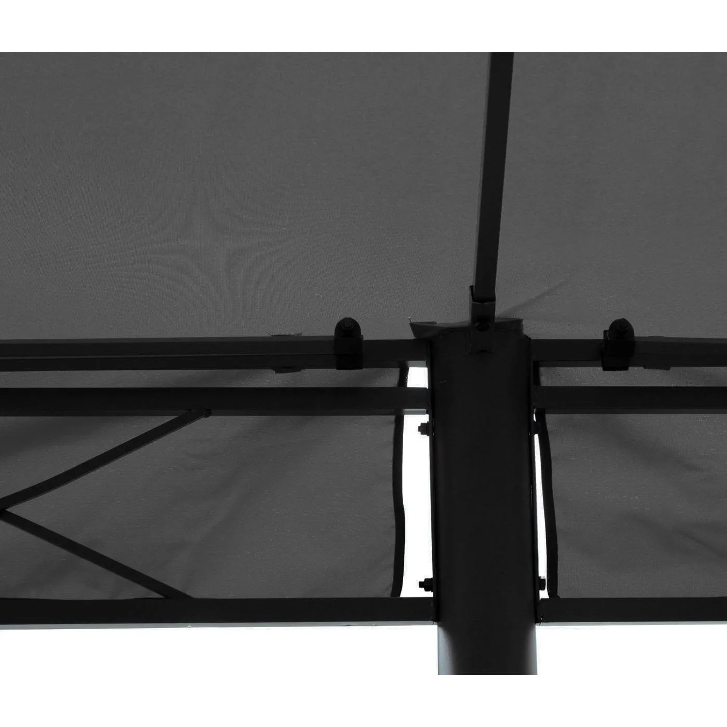 Detailansicht der grauen MCW Pergola Calpe 5x3m mit Seitenwand und Moskitonetz.