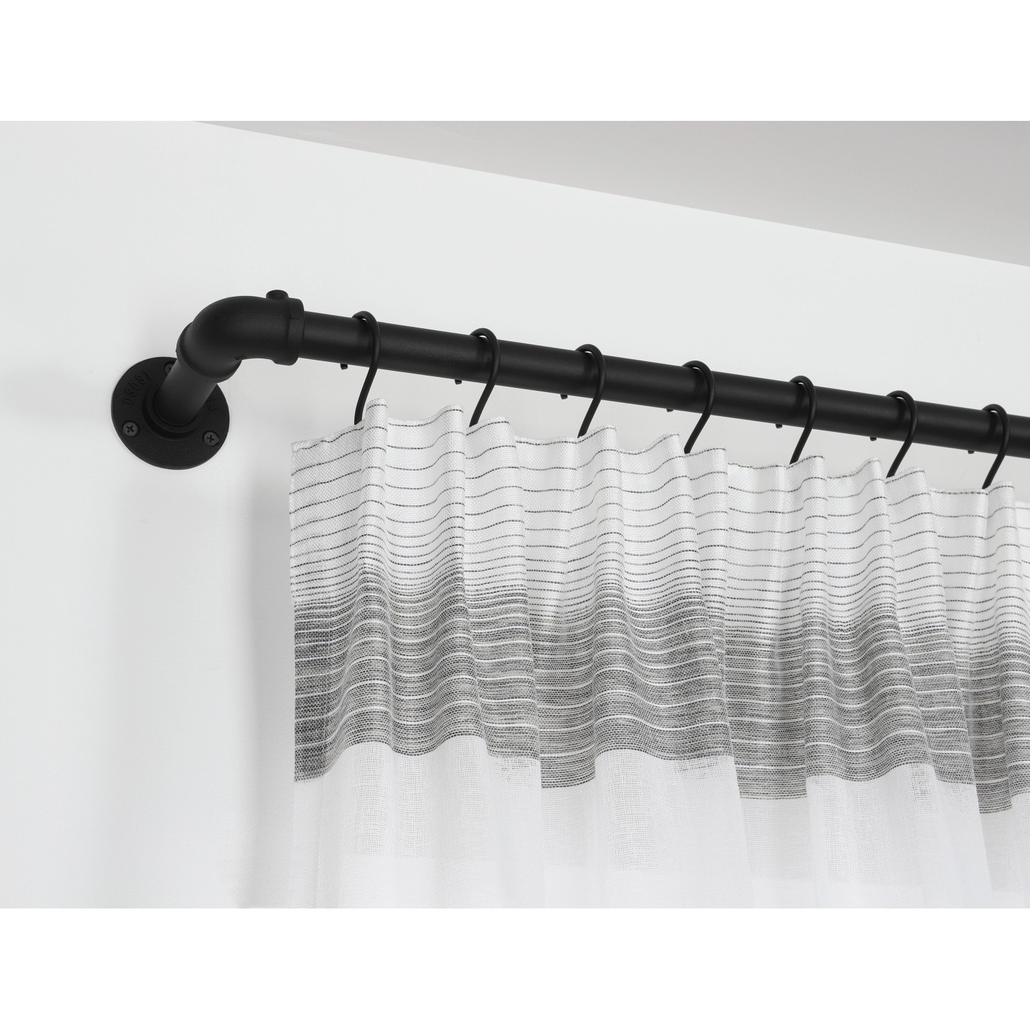Gardinia Gardinenstange Industrial Home, Ø 25 mm, schwarz, mit Vorhang.