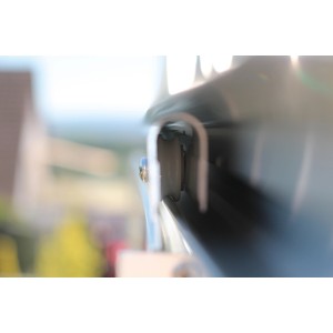 Detailaufnahme: Vitavia Ersatzset für Gewächshaustüren, Türrolle mit Kugellager.