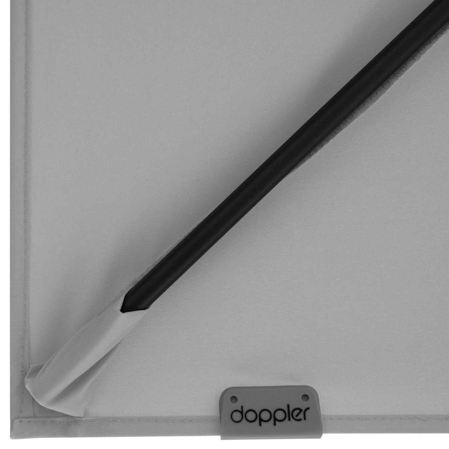 Detailaufnahme: Hellgrauer Doppler Ampelschirm MyZone 210x210 mit schwarzem Mast.